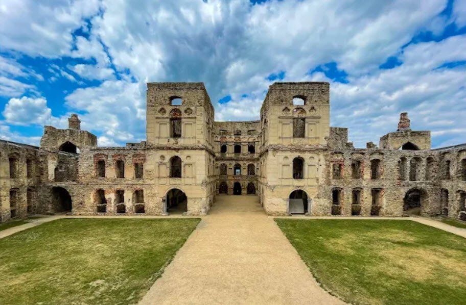 Krzyżtopór Castle, Ujazd, Poland, Poland